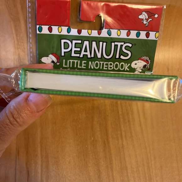 Blank Peanuts Mini Notebook - Picture 4 of 5